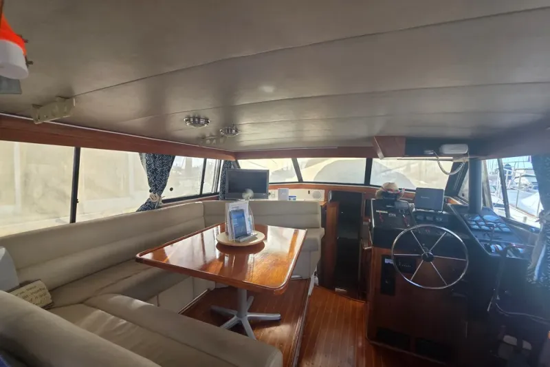 Slide: The Image of Bayliner 3888 Motoryacht 1990 - 1