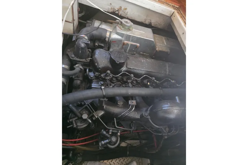 Slide: The Image of Bayliner 3888 Motoryacht 1990 - 30