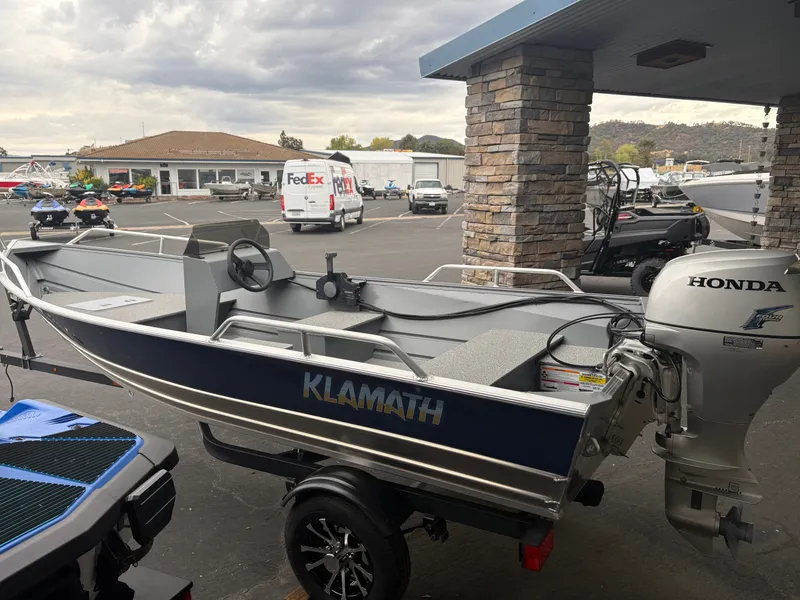 Slide: The Image of Klamath 14 Deluxe SC 2027 - 3
