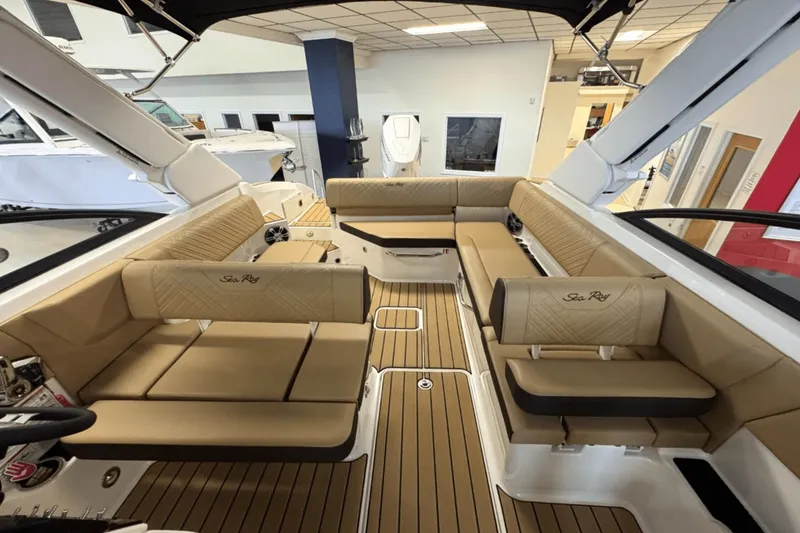 Slide: The Image of Sea Ray SDX 270 Outboard 2025 - 20