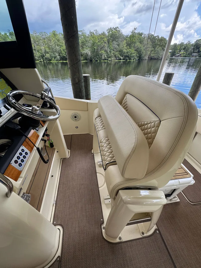 Slide: The Image of Chris-Craft CATALINA 24 2023 - 23