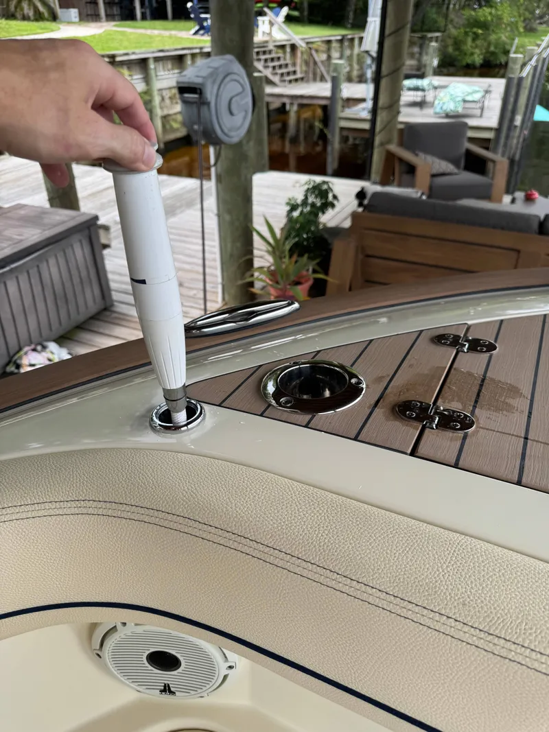 Slide: The Image of Chris-Craft CATALINA 24 2023 - 27