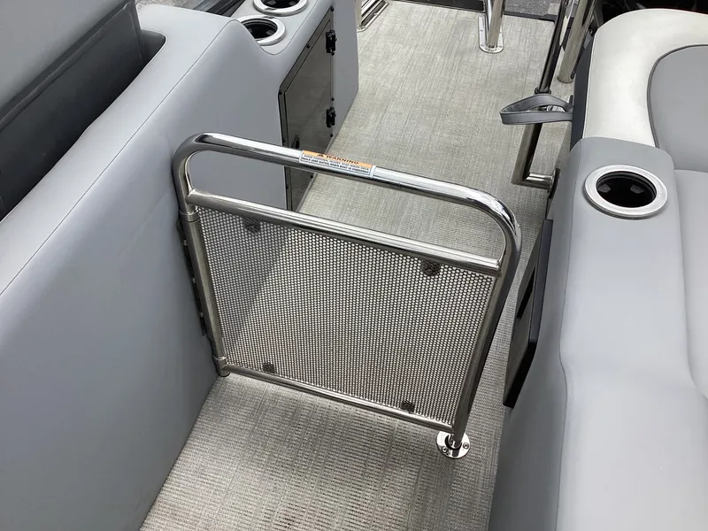 Slide: The Image of Avalon Catalina 2585 Versatile Rear Bench 2026 - 49