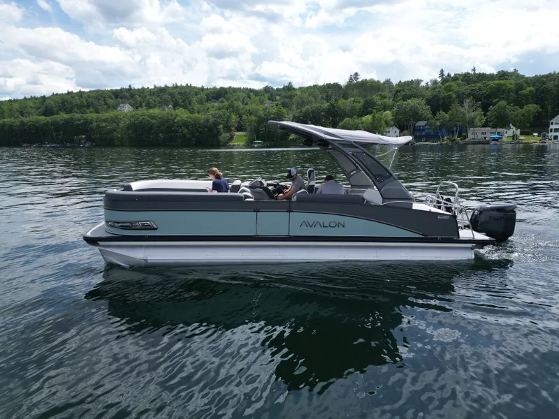 Slide: The Image of Avalon Catalina 2585 Versatile Rear Bench 2026 - 67