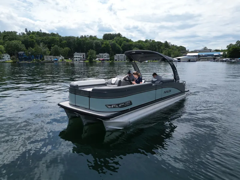 Slide: The Image of Avalon Catalina 2585 Versatile Rear Bench 2026 - 66