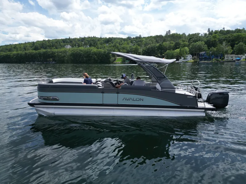 Slide: The Image of Avalon Catalina 2585 Versatile Rear Bench 2026 - 68