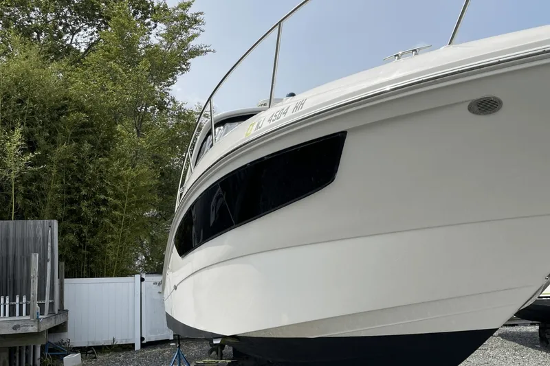 Slide: The Image of Sea Ray 330 SUNDANCER 2016 - 7