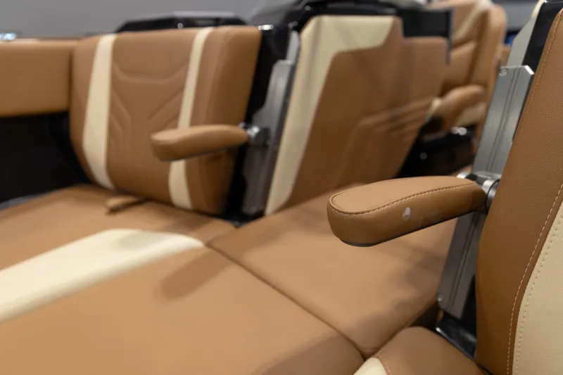 Slide: The Image of Malibu 25 LSV 2027 - 27