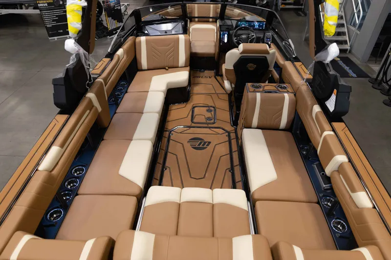 Slide: The Image of Malibu 25 LSV 2027 - 22
