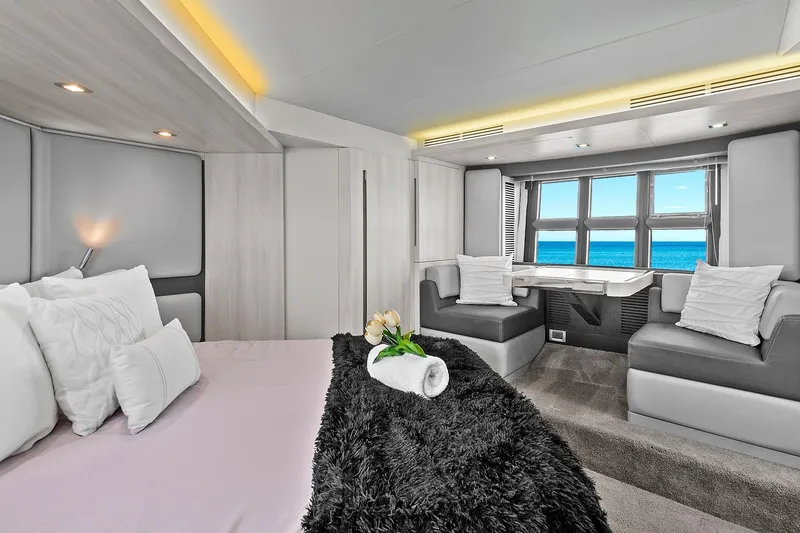 Slide: The Image of Azimut 55S 2015 - 20