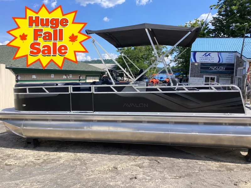 Slide: The Image of Avalon 23' VENTURE 85 VERSATILE REAR BENCH 2027 - 32