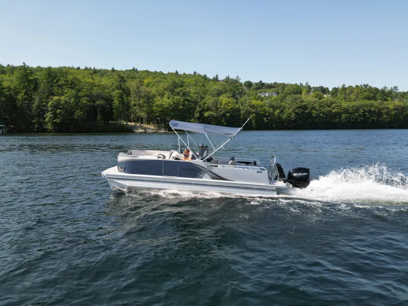 Slide: The Image of Avalon LSZ Versatile Rear Bench - 23 FT 2027 - 9