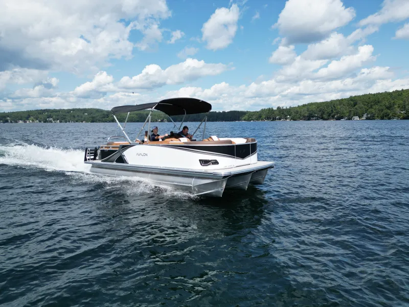 Slide: The Image of Avalon LSZ 23 QUAD LOUNGE 2027 - 8