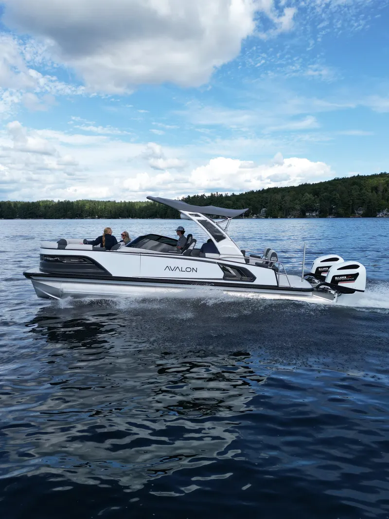 Slide: The Image of Avalon Excalibur LTD Quad Lounger Shift Windshield - 25 FT 2027 - 9