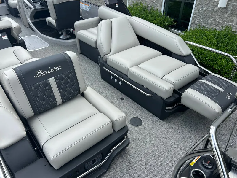 Slide: The Image of Barletta Reserve Leggera 26M 2026 - 12