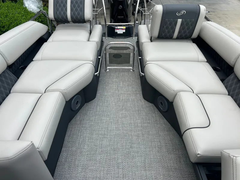 Slide: The Image of Barletta Reserve Leggera 26M 2026 - 14