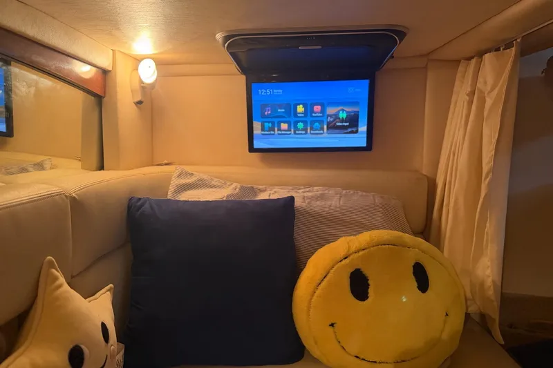 Slide: The Image of Sea Ray Sundancer 320 2002 - 27
