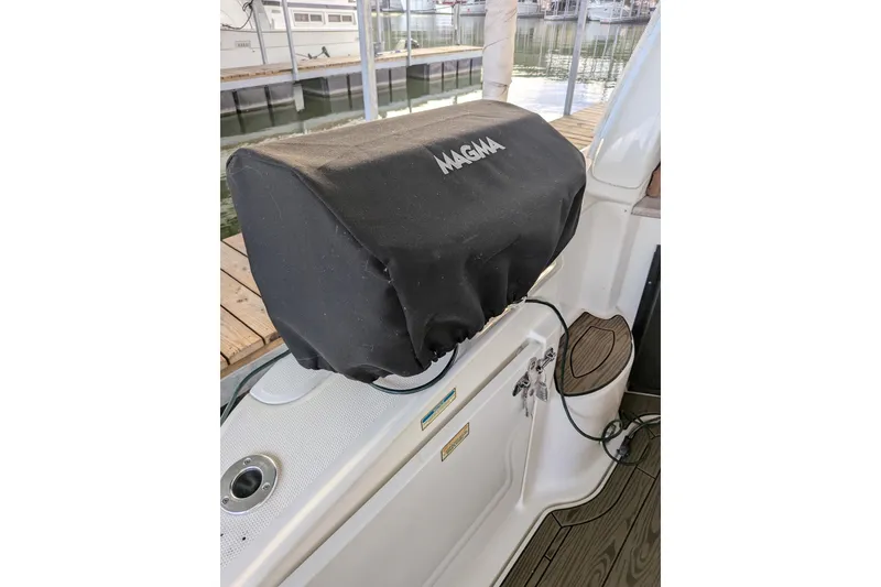 Slide: The Image of Sea Ray Sundancer 320 2002 - 10