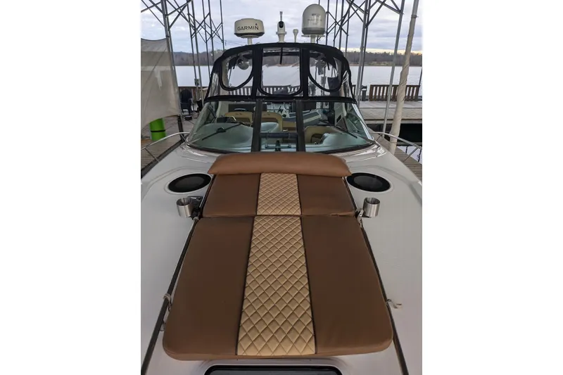 Slide: The Image of Sea Ray Sundancer 320 2002 - 7