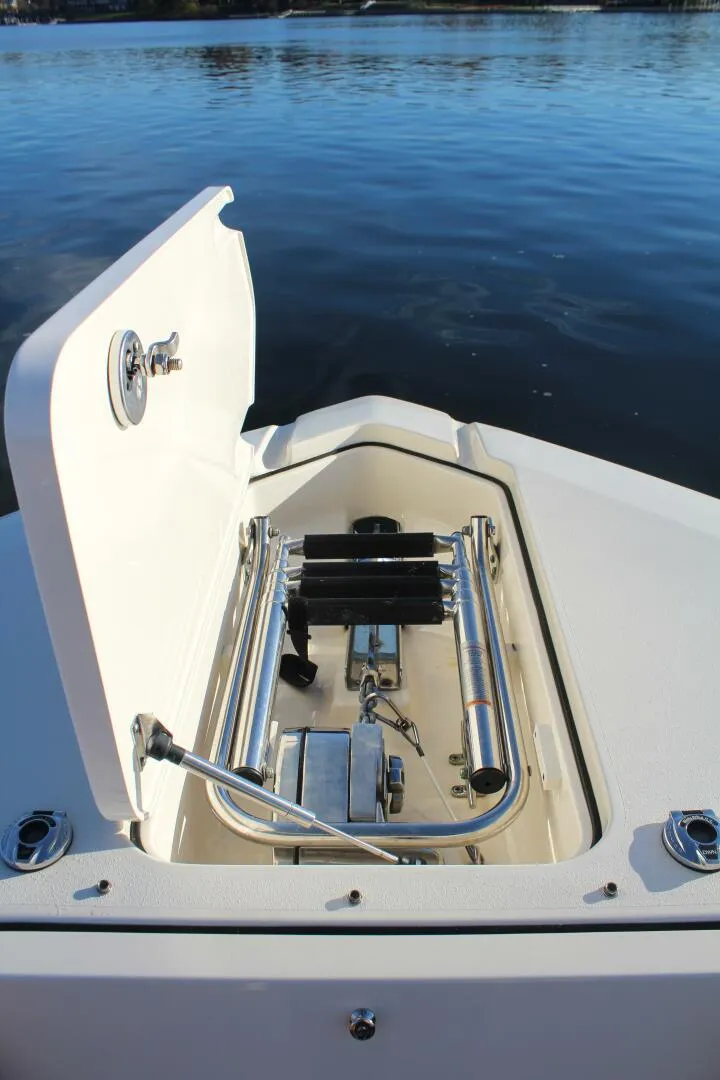 Slide: The Image of Scout Boats 275 Dorado 2018 - 16