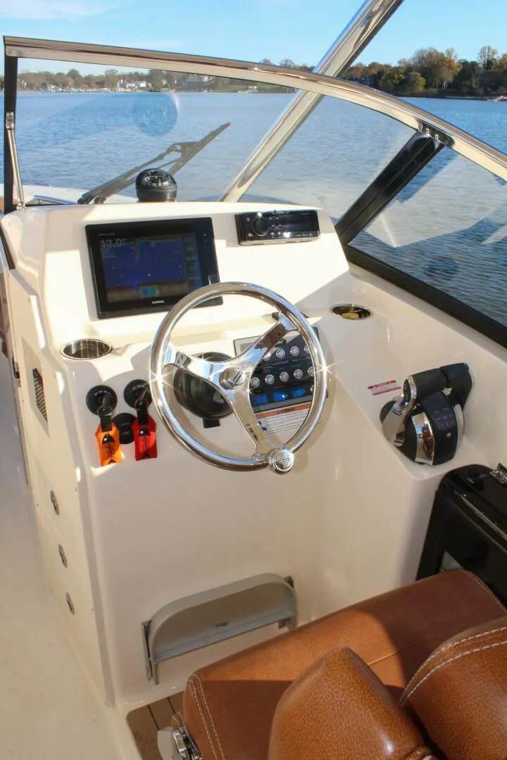 Slide: The Image of Scout Boats 275 Dorado 2018 - 18