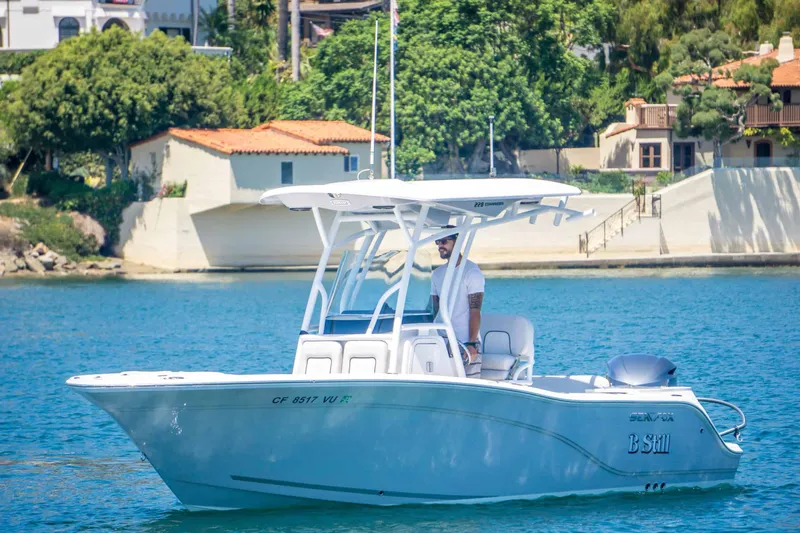 Slide: The Image of Sea Fox 228 Commander 2021 - 3