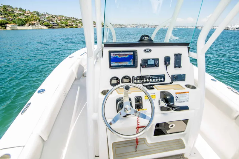 Slide: The Image of Sea Fox 228 Commander 2021 - 15