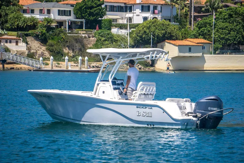 Slide: The Image of Sea Fox 228 Commander 2021 - 5