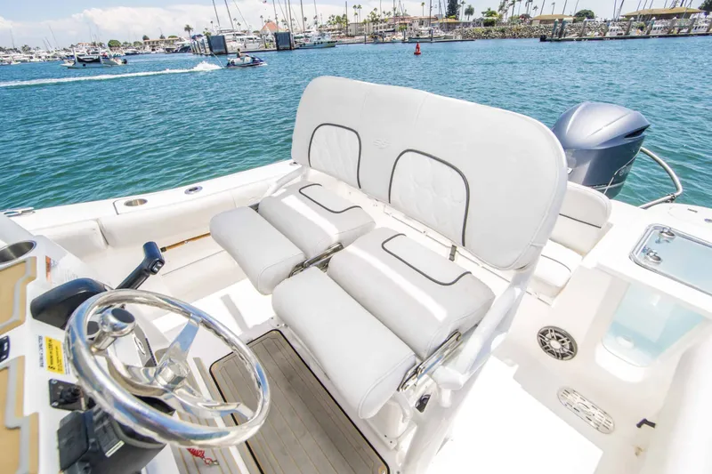 Slide: The Image of Sea Fox 228 Commander 2021 - 18