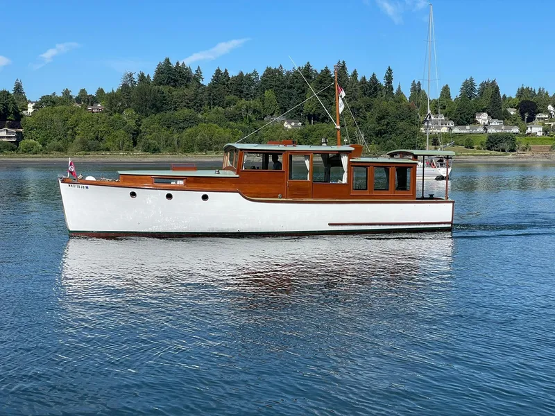 Slide: The Image of Jensen Cruiser 1931 - 33