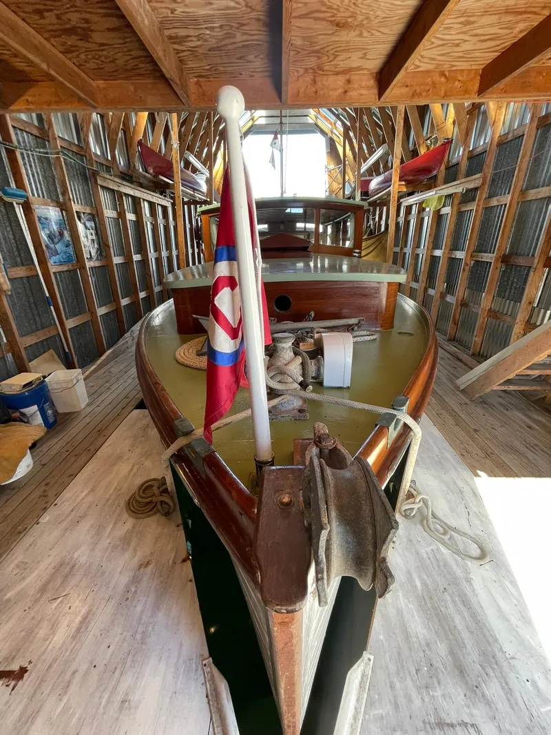 Slide: The Image of Jensen Cruiser 1931 - 40