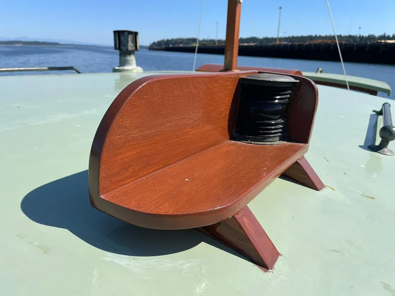 Slide: The Image of Jensen Cruiser 1931 - 51