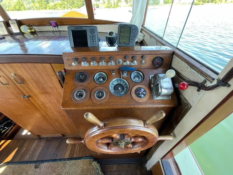 Slide: The Image of Jensen Cruiser 1931 - 8