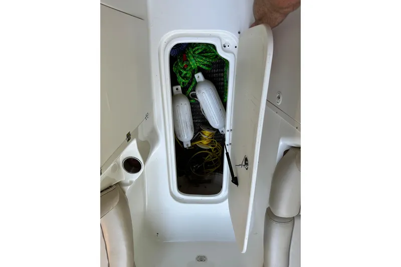 Slide: The Image of NauticStar 230 SL Sport Deck I/O 2008 - 5