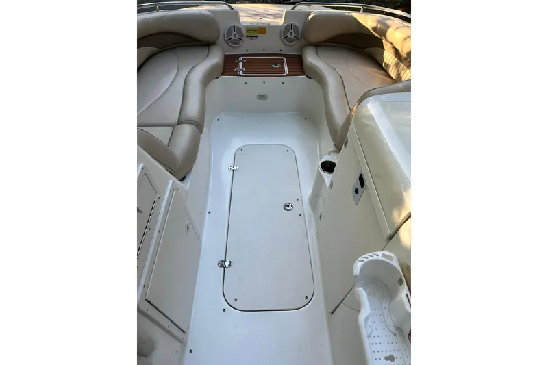 Slide: The Image of NauticStar 230 SL Sport Deck I/O 2008 - 6