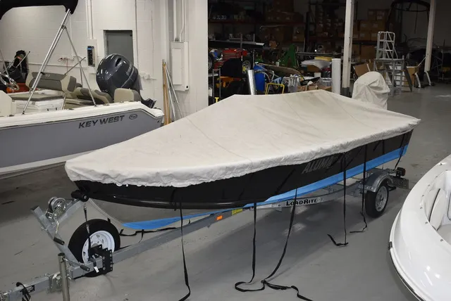Slide: The Image of Alumacraft V 16 Tiller 2024 - 37