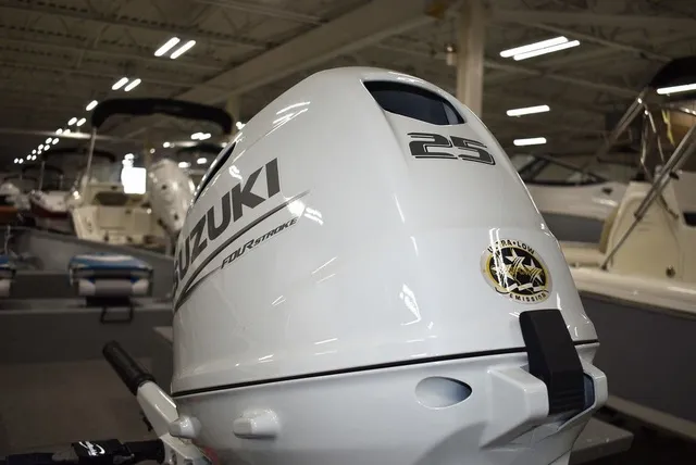 Slide: The Image of Alumacraft V 16 Tiller 2024 - 19