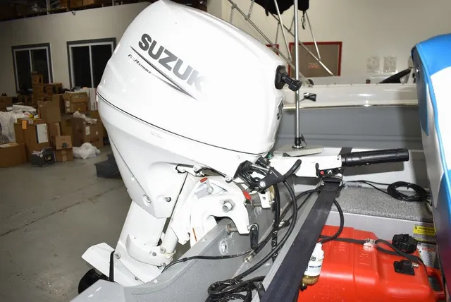 Slide: The Image of Alumacraft V 16 Tiller 2024 - 16