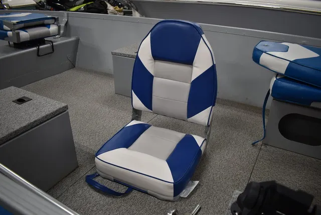 Slide: The Image of Alumacraft V 16 Tiller 2024 - 31