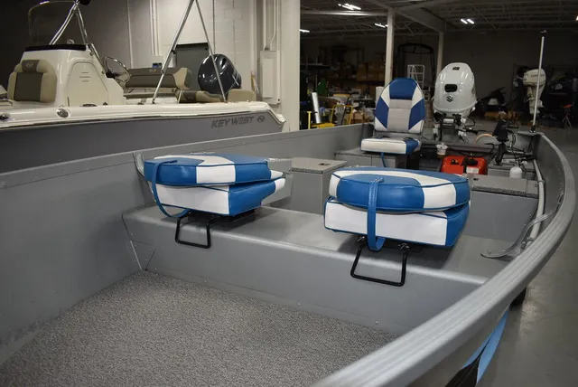 Slide: The Image of Alumacraft V 16 Tiller 2024 - 11