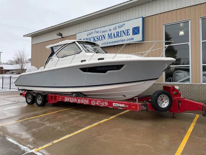 The Image of Pursuit Boats OS 325 2025 - undefined
