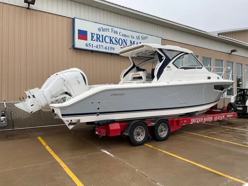 Slide: The Image of Pursuit Boats OS 325 2025 - 2