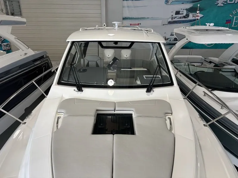 Slide: The Image of Pursuit Boats OS 325 2025 - 30