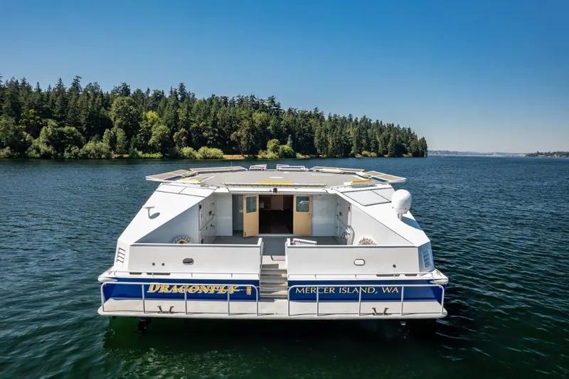 Slide: The Image of Dakota Creek Catamaran Helicopter Capable 1999 - 7