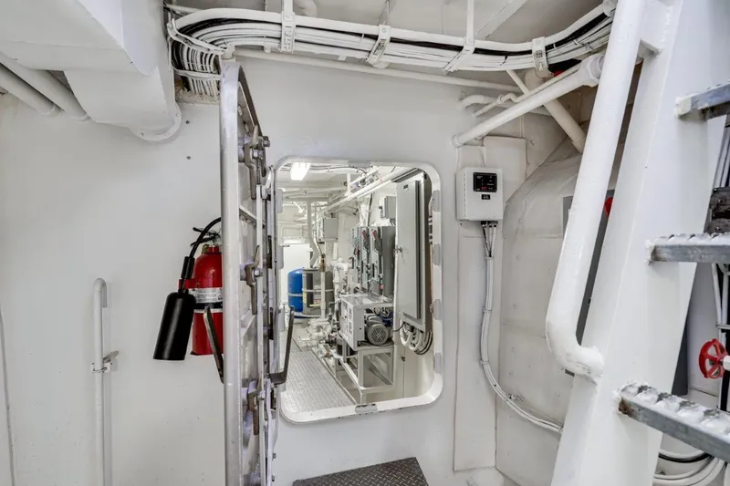 Slide: The Image of Dakota Creek Catamaran Helicopter Capable 1999 - 79