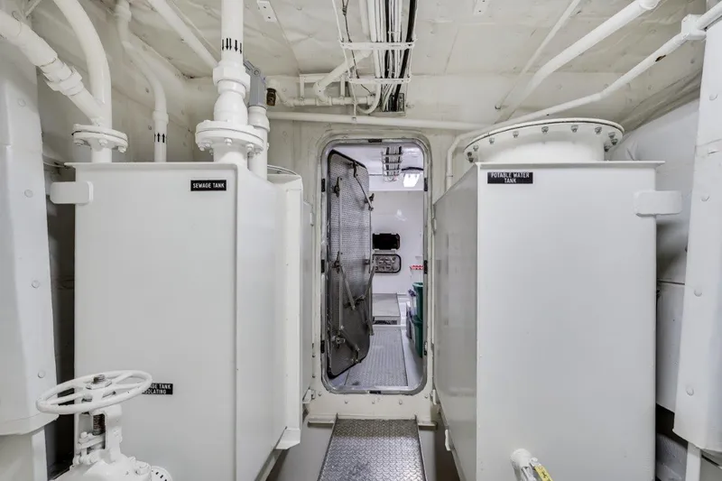 Slide: The Image of Dakota Creek Catamaran Helicopter Capable 1999 - 84