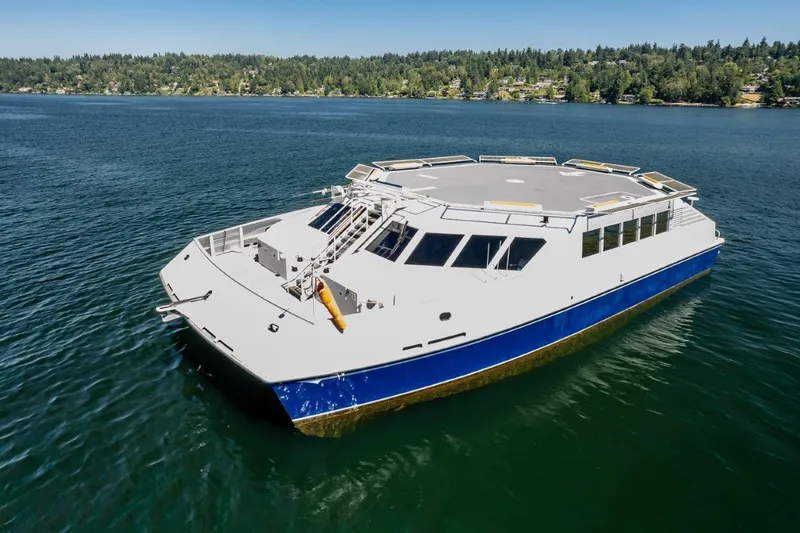Slide: The Image of Dakota Creek Catamaran Helicopter Capable 1999 - 0