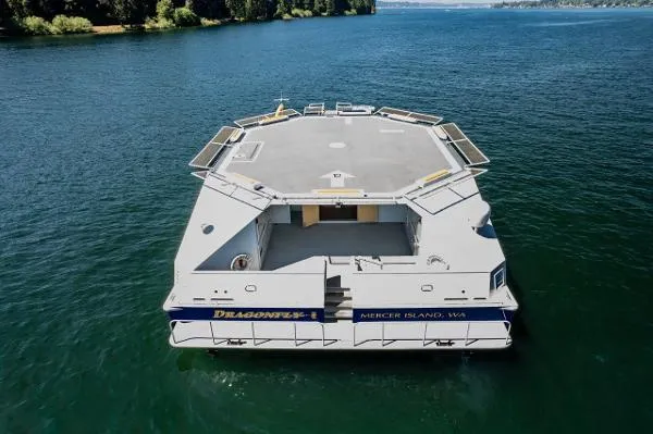 Slide: The Image of Dakota Creek Catamaran Helicopter Capable 1999 - 4