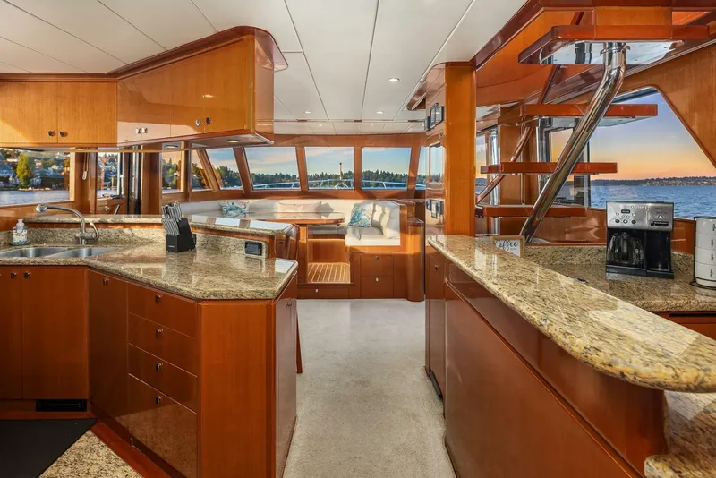 Slide: The Image of Hampton Yachts 720 Skylounge LRC 2014 - 11
