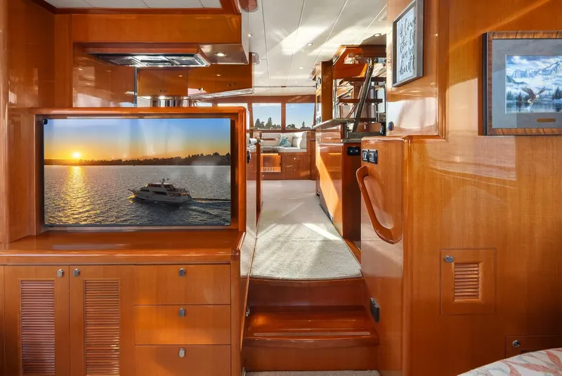 Slide: The Image of Hampton Yachts 720 Skylounge LRC 2014 - 10